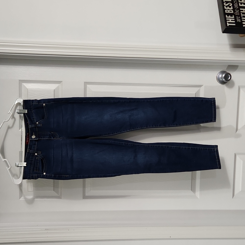 Guess Jeans